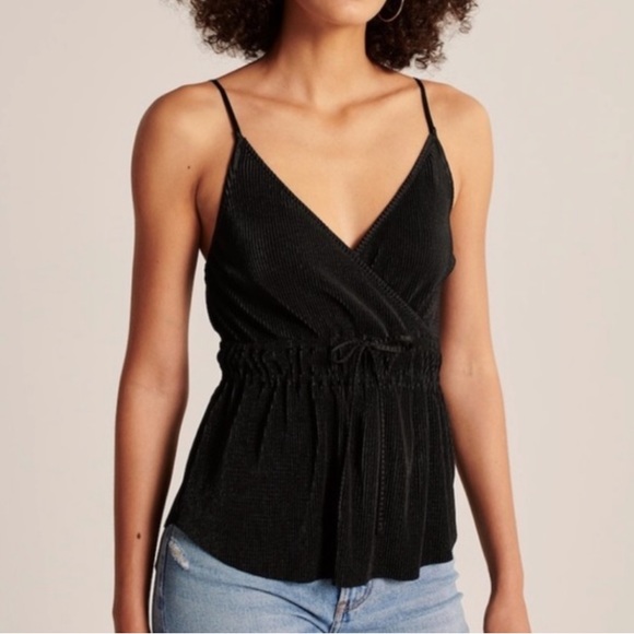 Abercrombie & Fitch Black Vneck tank top - Picture 1 of 7